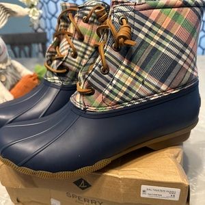 Sperry Saltwater washed plaid duck boots/rain boots Brand new!  Never worn!